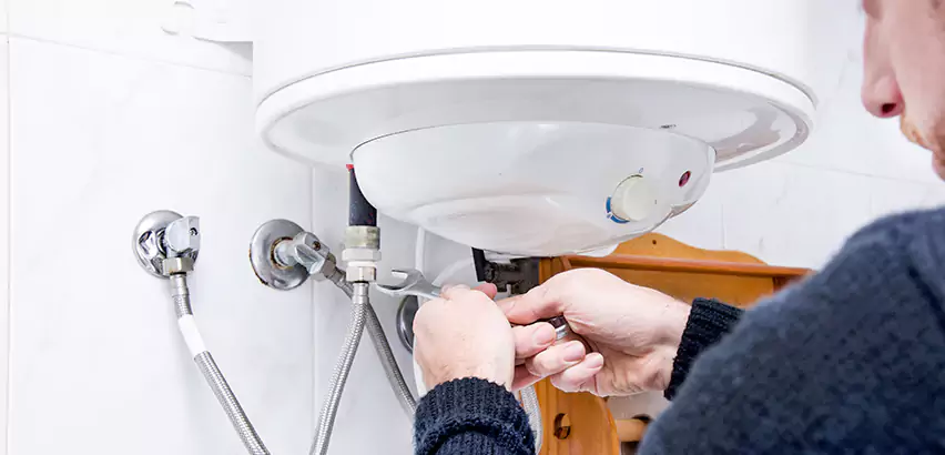 Scope of Water Heater Flush / Descaling Services in Carnot-Moon, PA